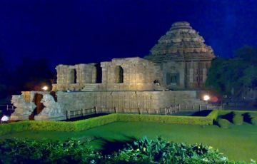 Memorable 4 Days 3 Nights Puri, Konark, Chilka and Bhubaneswar Vacation Package