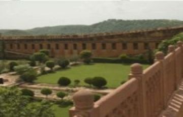 Beautiful 3 Days 2 Nights Jaipur and Rajasthan Holiday Package