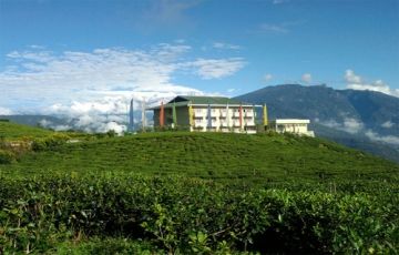 Magical 4 Days 3 Nights Darjeeling with Kalimpong Holiday Package