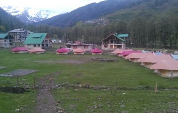 Heart-warming 6 Days 5 Nights Manali Holiday Package