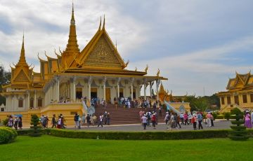 6 Days 5 Nights Phnom Penh and Siem Reap Tour Package