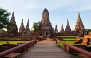 Family Getaway 6 Days 5 Nights Bangkok with Ayutthaya Tour Package