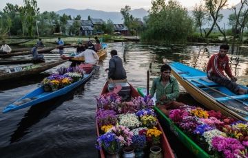 Magical 9 Days 8 Nights Pahalgam Trip Package