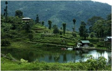 Experience 5 Days 4 Nights Gangtok, Tsomgo Lake and Pelling Holiday Package