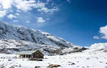 Yumthang Tour Package from Bagdogra Or Njp