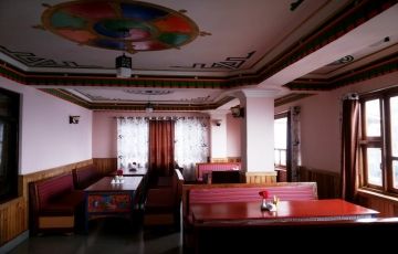 Amazing 8 Days 7 Nights Sikkim, Gangtok, Pelling with Darjeeling Holiday Package