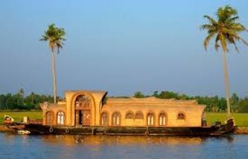 Pleasurable 5 Days 4 Nights Cochin, Munnar with Alleppey Tour Package