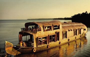 Ecstatic 3 Days 2 Nights Cochin Trip Package