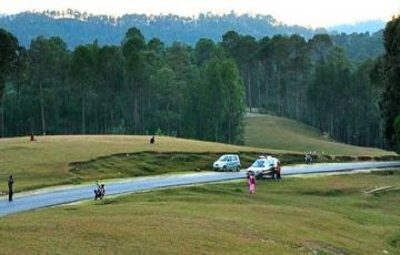 6 Days Mumbai to Jim Corbett Jungle Safari Vacation Package