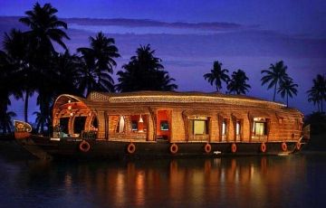 5 Days 4 Nights Kerala, Munnar and Alleppey Houseboat Trip Package