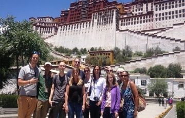 Pleasurable 6 Days 5 Nights Lhasa and Chengdu Tour Package