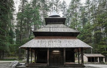 Heart-warming 4 Days Delhi to Manali Holiday Package