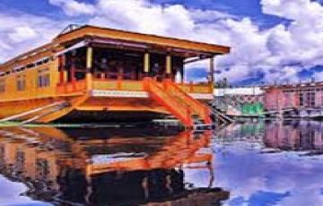 Pleasurable 5 Days 4 Nights Srinagar, Gulmarg with Pahalgam Trip Package