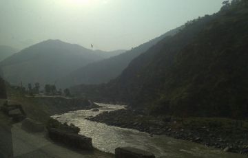 Beautiful 4 Days 3 Nights Manali and Rohtang Pass Holiday Package