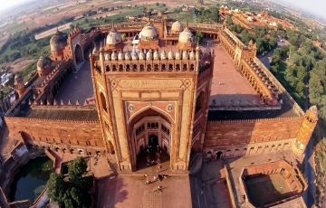 Memorable 15 Days 14 Nights Delhi, Varanasi, Sikandra with Agra Tour Package