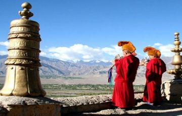 Heart-warming Nubra Valley Tour Package for 7 Days 6 Nights