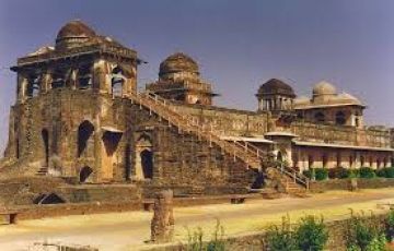 Pleasurable 3 Days 2 Nights Mandu Tour Package