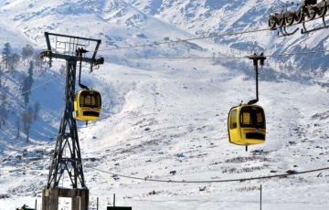 Family Getaway 4 Days 3 Nights Srinagar, Gulmarg, Sonamarg and Pahalgam Tour Package