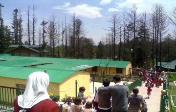 Beautiful 5 Days 4 Nights Gulmarg Tour Package