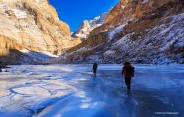 Beautiful 4 Days 3 Nights Srinagar, Dal Lake, Gulmarg with Sonamarg Tour Package