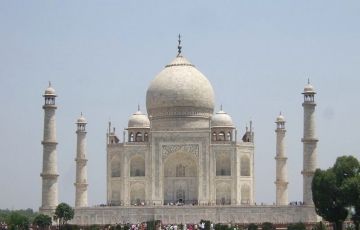 Magical 3 Days 2 Nights Agra with Jaipur Vacation Package