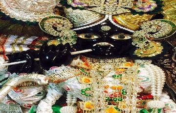 Heart-warming 2 Days 1 Nights Vrindavan, Mathura with Agra Tour Package