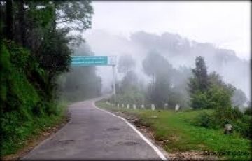 2 Nights & 3 Days Delhi Lansdowne Package