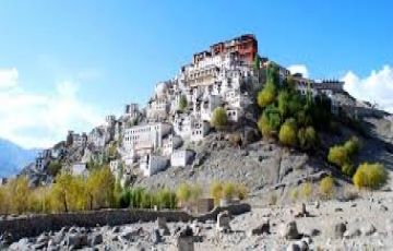 Ecstatic 8 Days 7 Nights Lamayuru Tour Package