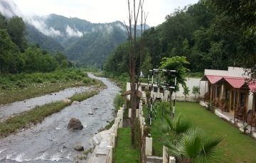 Amazing 2 Days 1 Night Rishikesh Trip Package