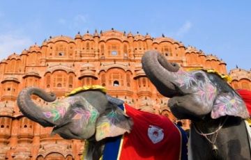 Heart-warming 7 Days 6 Nights New Delhi, Agra, Fatehpur Sikri with Jaipur Holiday Package
