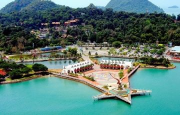 Magical 5 Days 4 Nights Kuala Lumpur with Langkawi Vacation Package