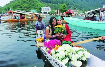 Memorable 4 Days 3 Nights Srinagar Trip Package