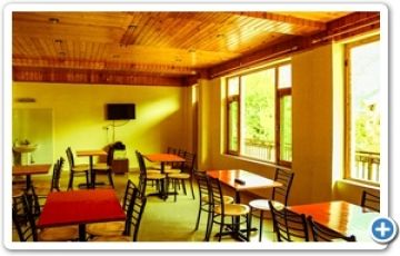 Heart-warming 4 Days 3 Nights Kullu, Manali, Manikaran and Rohtang Pass Tour Package