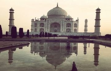 Beautiful 2 Days 1 Night New Delhi, Agra and Taj Mahal Holiday Package
