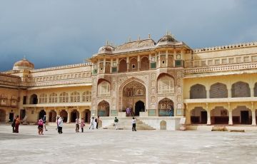 Ecstatic 2 Days 1 Night Delhi with Jaipur Trip Package