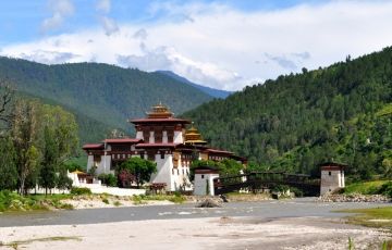 6 Days 5 Nights Thimphu, Punakha, Wangduephodrang and Paro Trip Package