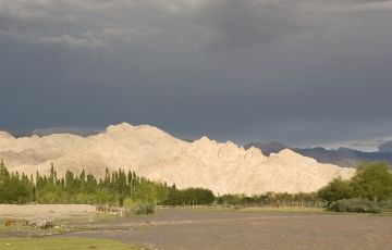 Amazing 8 Days 7 Nights Nubra Trip Package