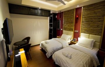 Experience 4 Days 3 Nights Maldives Vacation Package