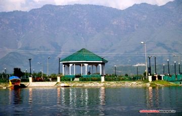 Beautiful 7 Days 6 Nights Srinagar, Gulmarg with Pahalgam Tour Package