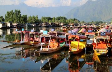 Beautiful 7 Days 6 Nights Srinagar Tour Package
