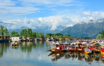Beautiful 7 Days 6 Nights Srinagar Tour Package