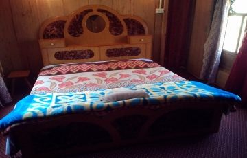 Amazing Srinagar Tour Package for 5 Days 4 Nights