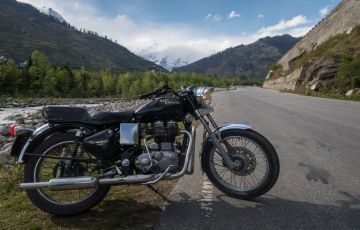 Best 9 Days 8 Nights Manali with Leh Tour Package