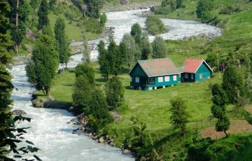 Ecstatic 5 Days 4 Nights Srinagar, Pahalgam and Gulmarg Vacation Package