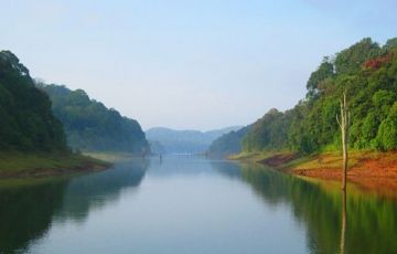 Ecstatic 5 Days 4 Nights Kumarakom Holiday Package