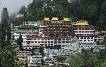 Memorable 5 Days 4 Nights Gangtok with Darjelling Tour Package