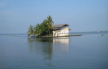 Memorable 6 Days 5 Nights Cochin, Munnar and Alleppey Holiday Package