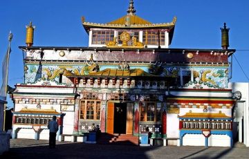 Experience Darjeeling Tour Package for 3 Days 2 Nights