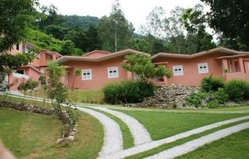 Best 2 Days 1 Night Corbet and Ramnagar Tour Package