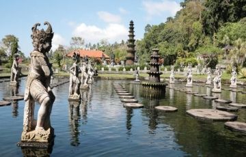 Ecstatic 7 Days 6 Nights Bali with Singapore Vacation Package